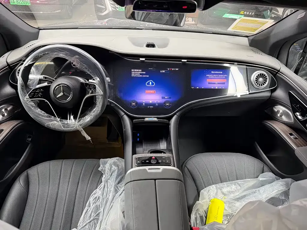 Mercedes-Benz EQS SUV 2026 из CN, фото 4