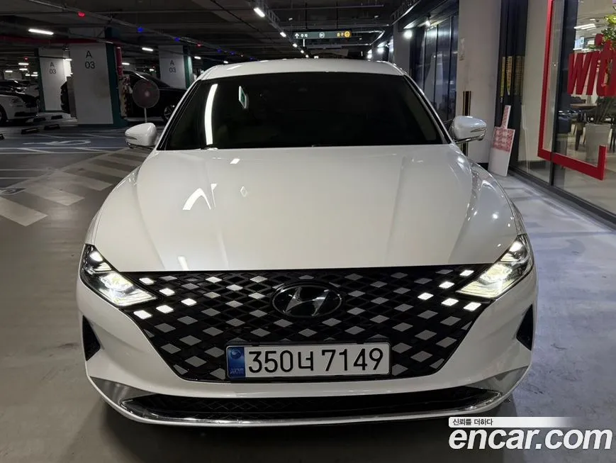 Hyundai Grandeur — фото 1