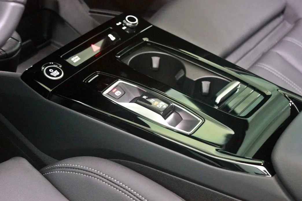 Audi Q6 e-tron 2025 из KR, фото 9