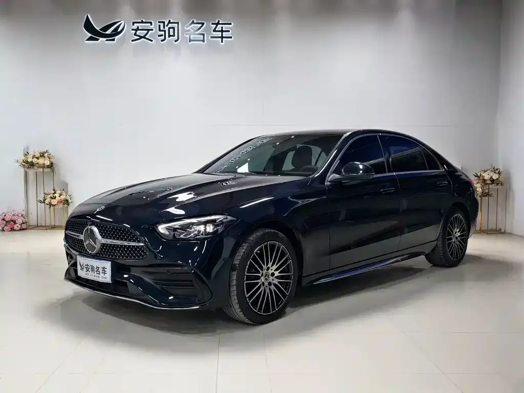 Mercedes-Benz C-Class — фото 1