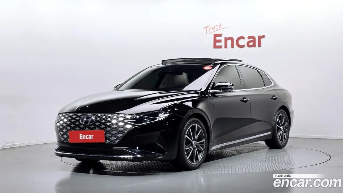 Hyundai Grandeur — фото 1