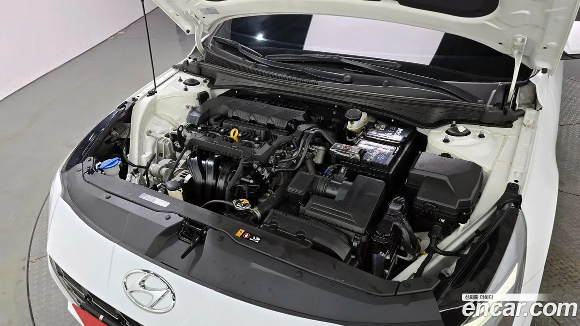 Hyundai AVANTE — фото 2