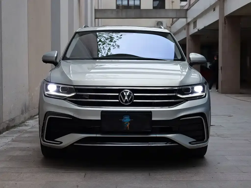 Volkswagen Tiguan L 2022 из CN, фото 8