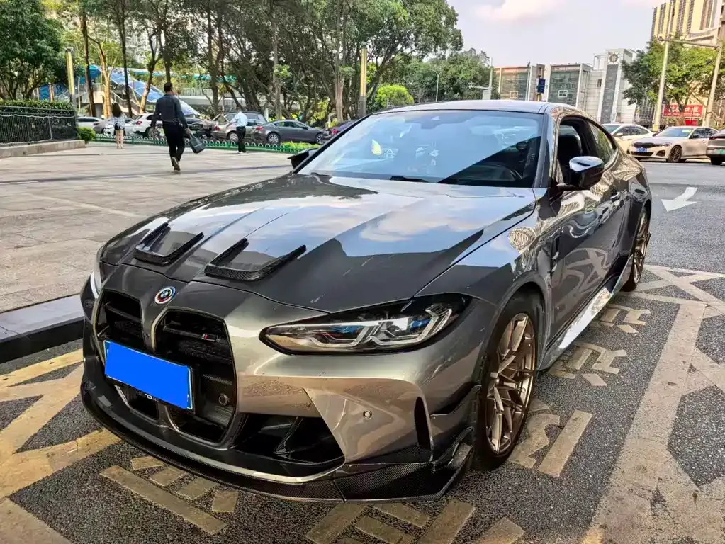 BMW M4