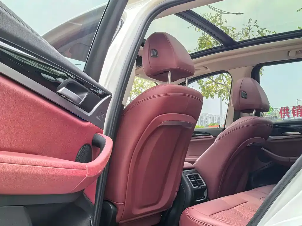 BMW iX3 2023 из CN, фото 2