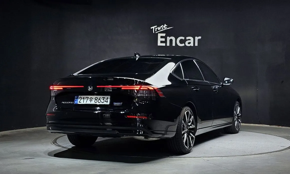 Honda Accord — фото 4