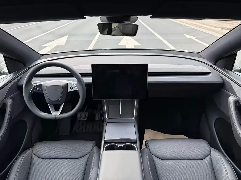 Tesla Model Y L 2025 из CN, фото 5
