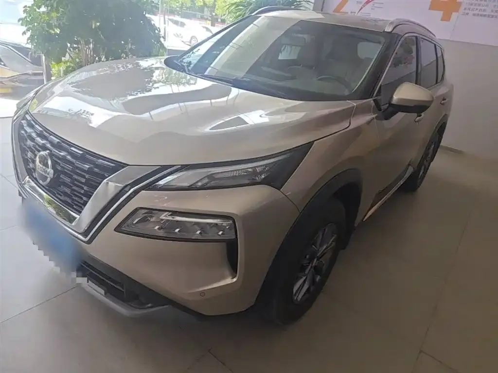 Nissan X-Trail — фото 1