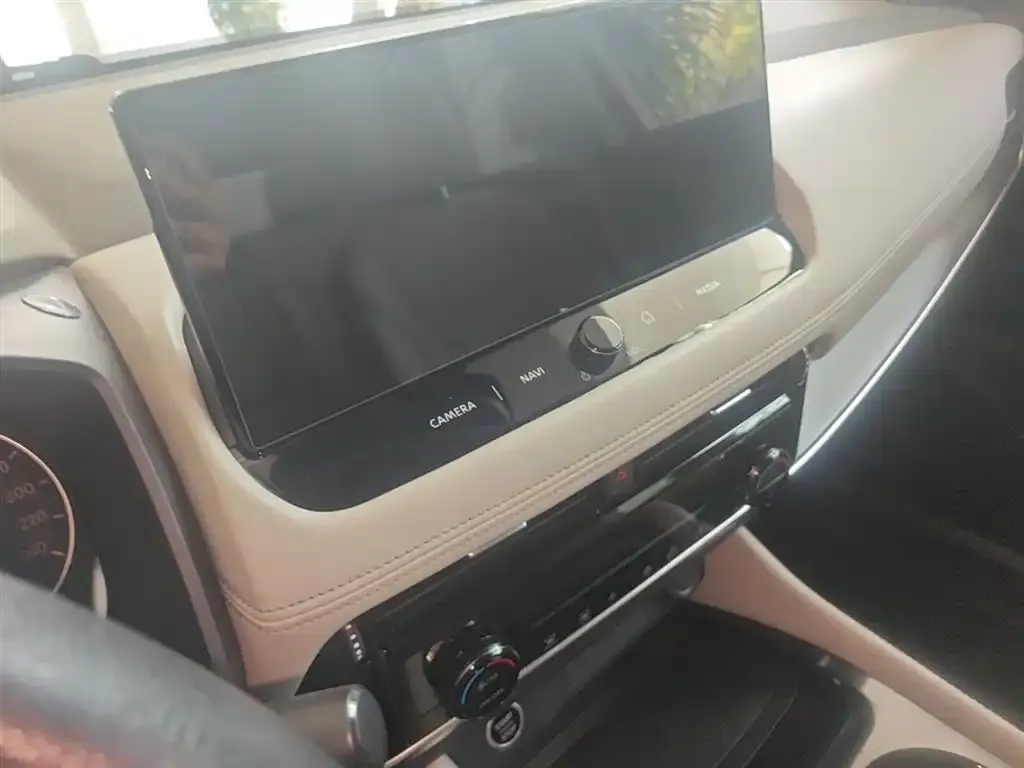 Nissan X-Trail — фото 8