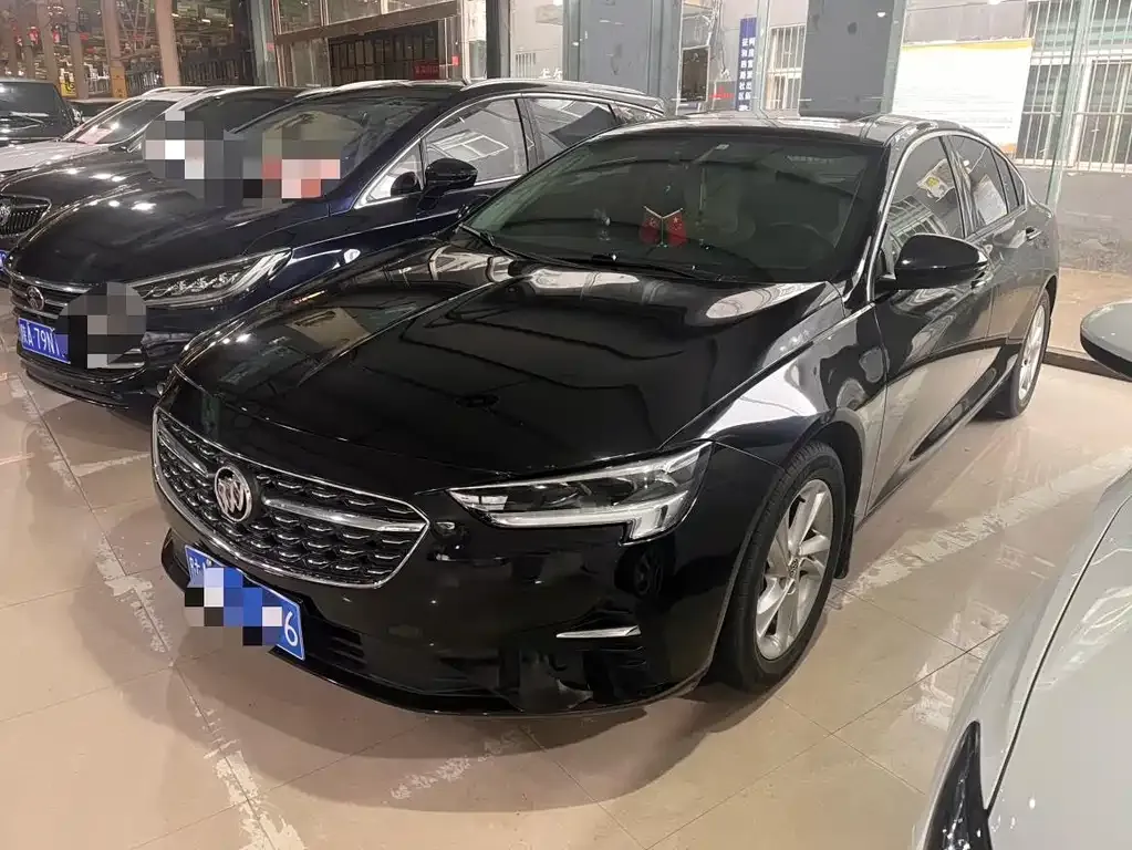 Buick Regal — фото 1