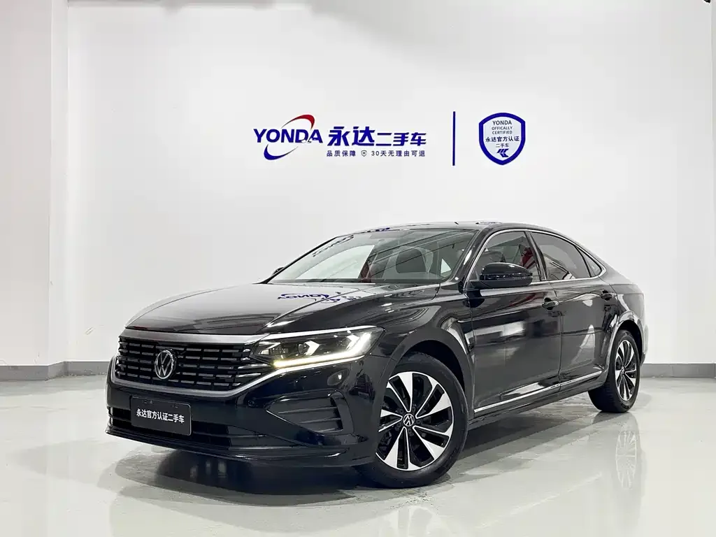 Volkswagen Passat — фото 1