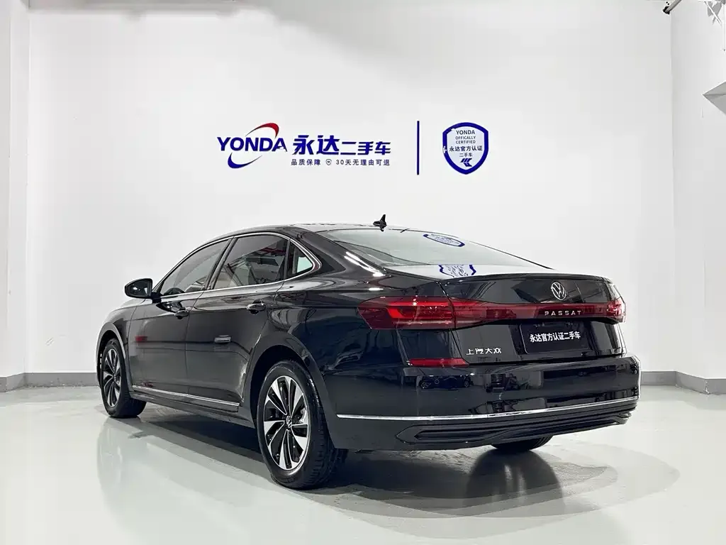 Volkswagen Passat — фото 6