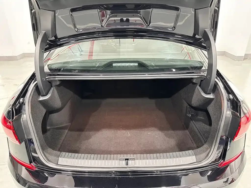 Volkswagen Passat — фото 5