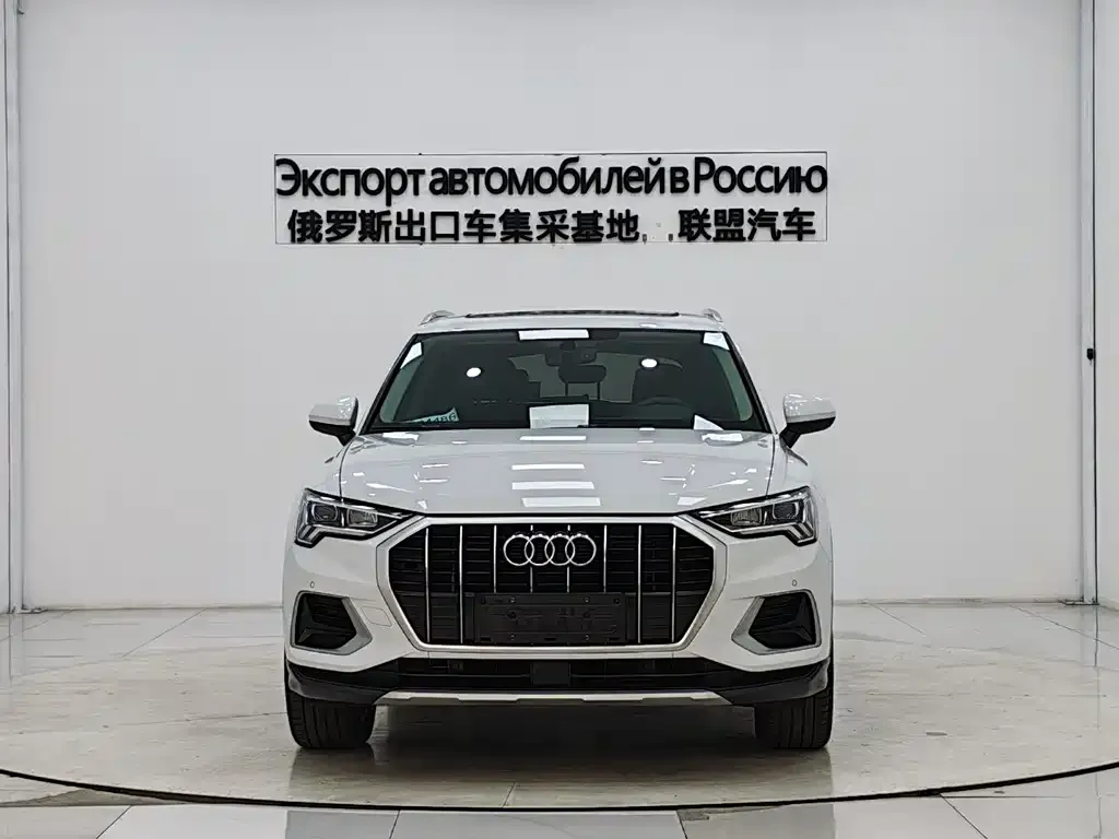 Audi Q3 — фото 7