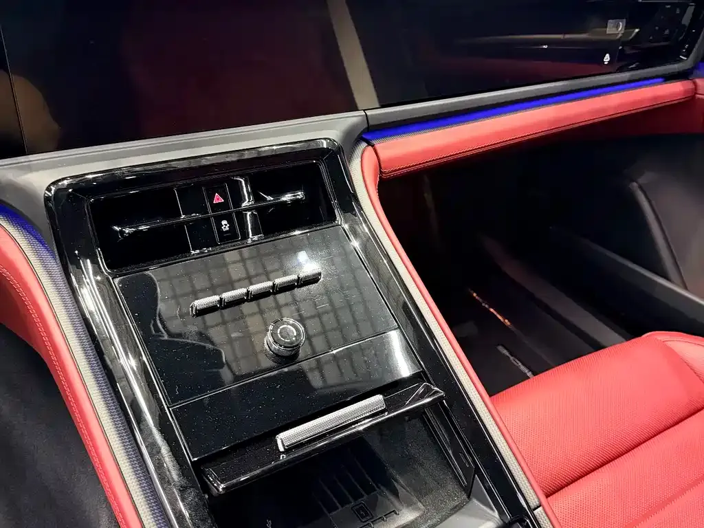 Porsche Panamera 2025 из CN, фото 6
