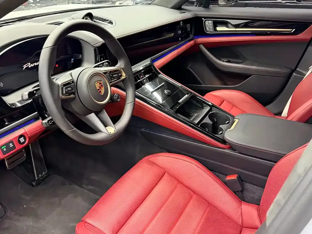 Porsche Panamera 2025 из CN, фото 3