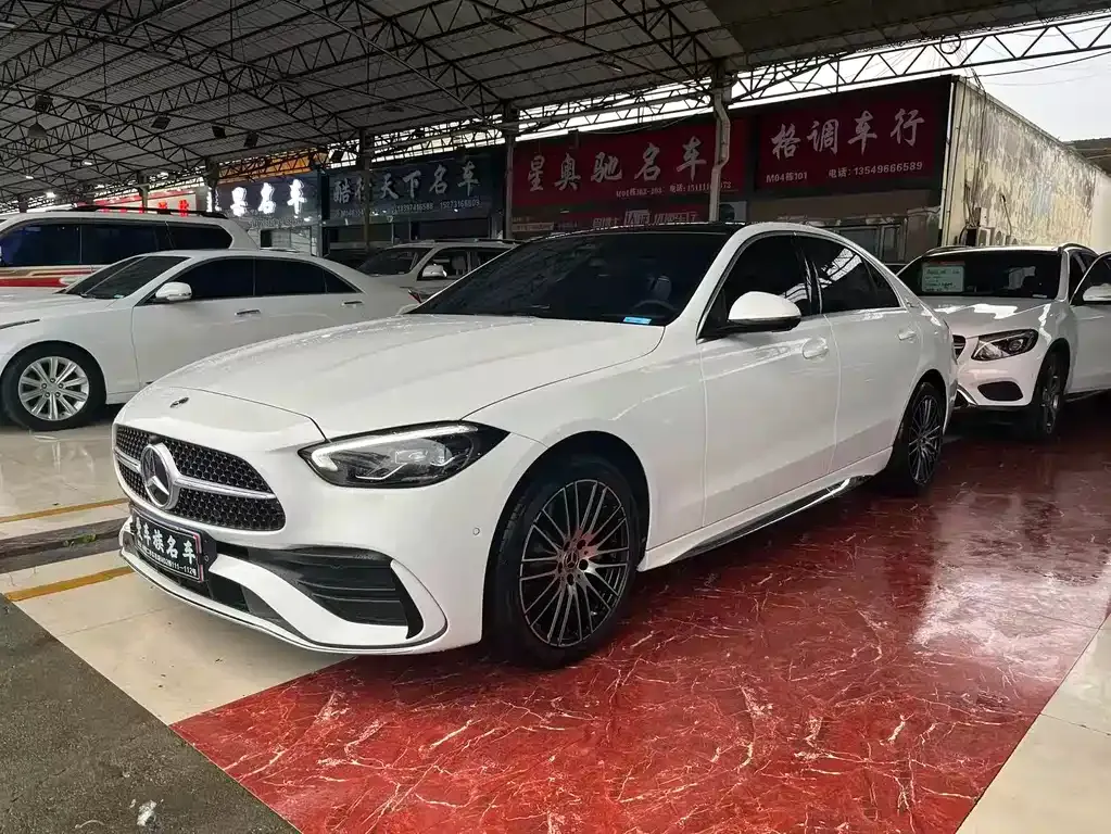 Mercedes-Benz C-Class — фото 1