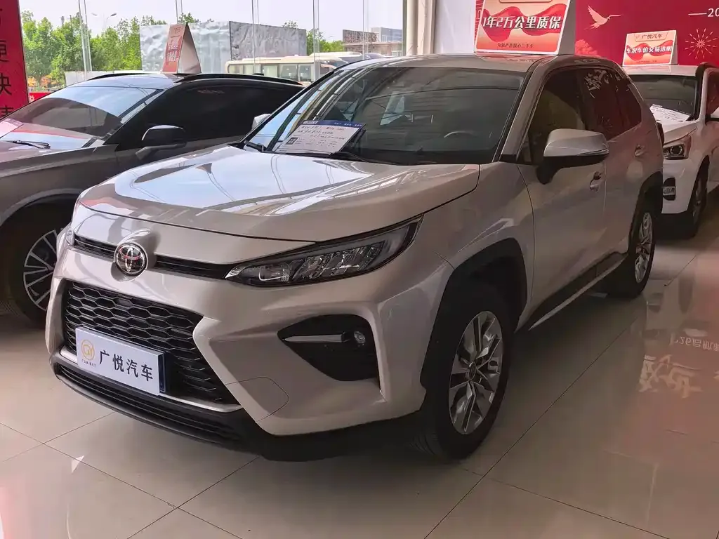 Toyota Wildlander — фото 1