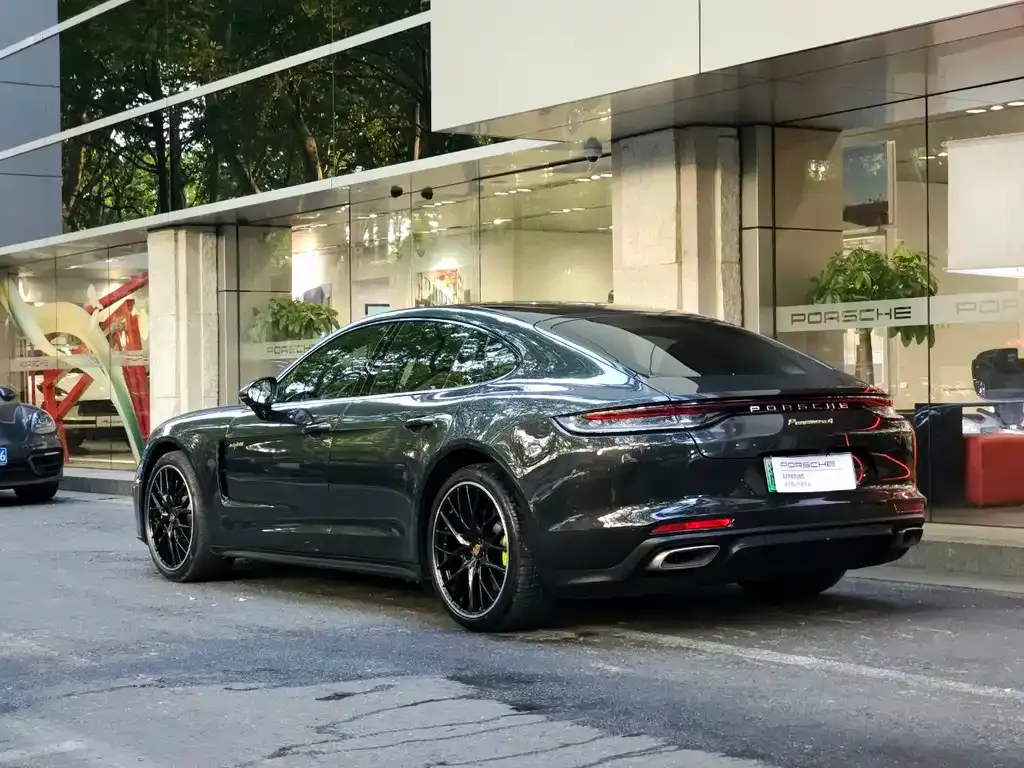 Porsche Panamera Hybrid 2024 из CN, фото 2