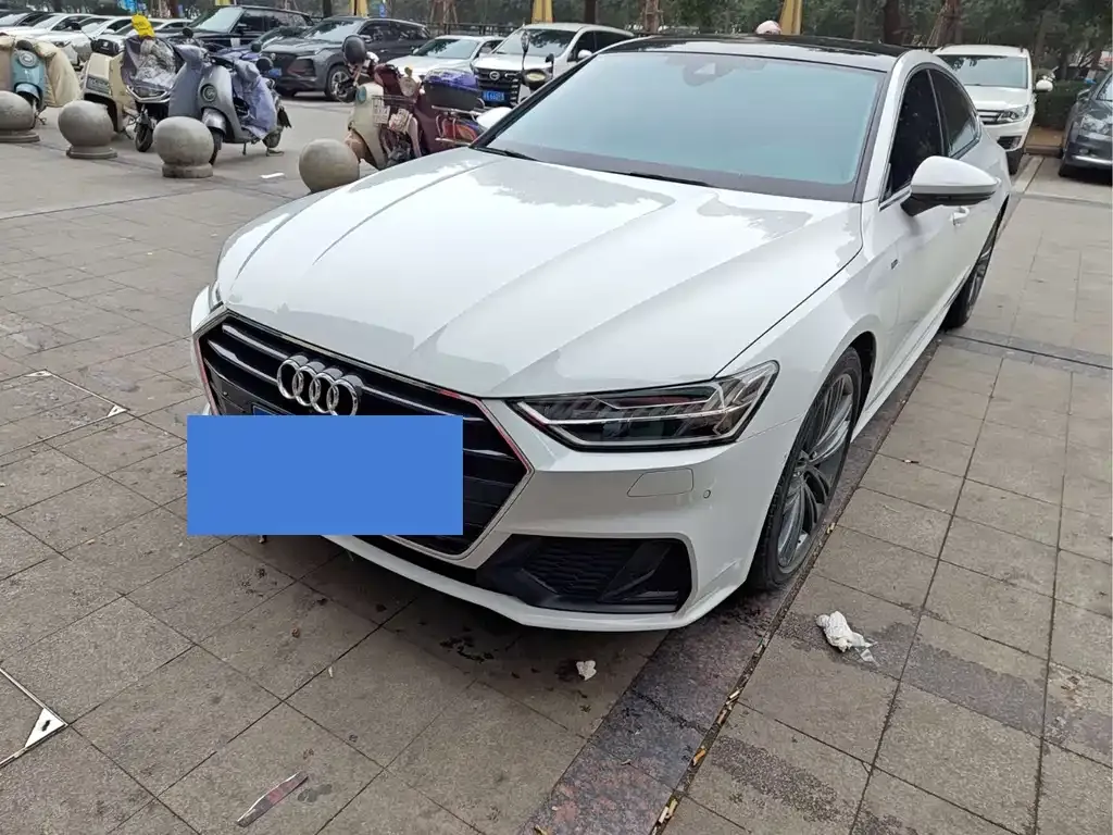 Audi A7 — фото 1