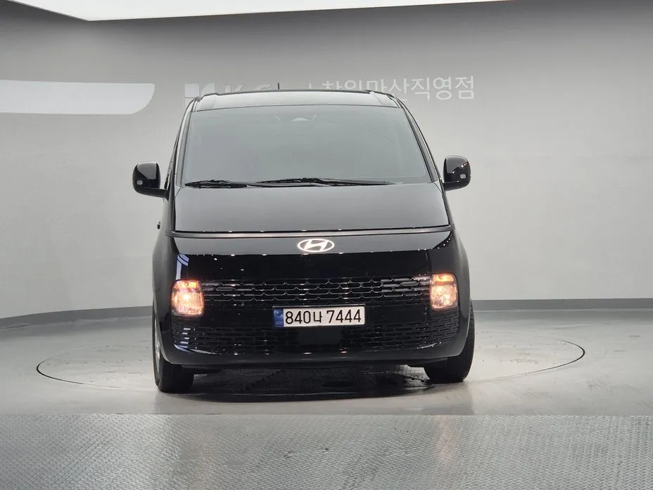 Hyundai Staria — фото 3