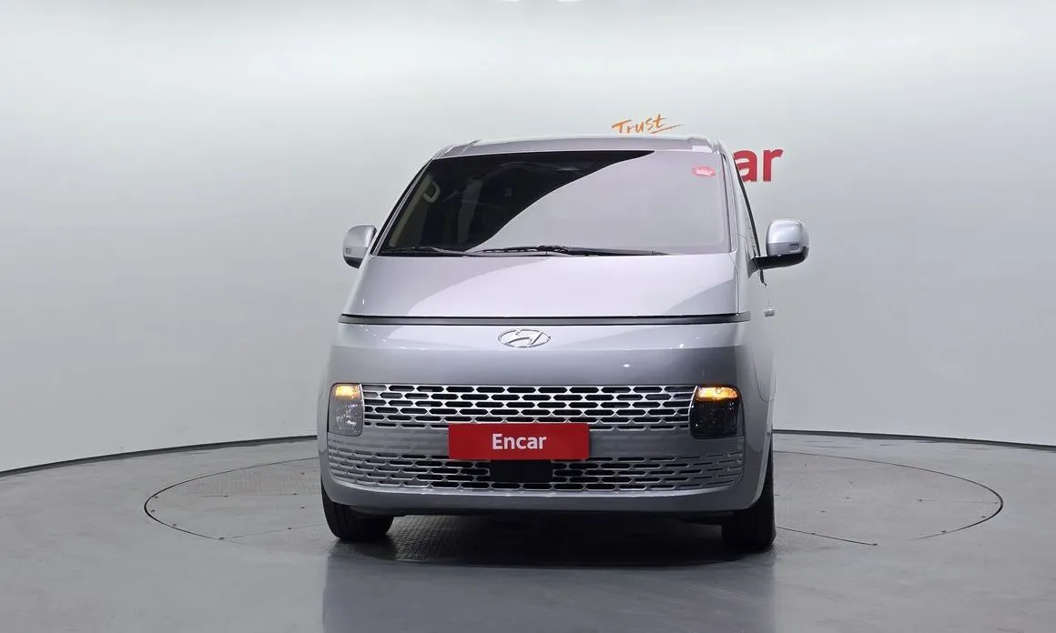 Hyundai Staria 2023 из KR, фото 3