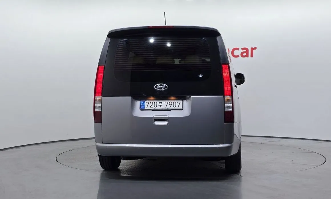 Hyundai Staria 2023 из KR, фото 2