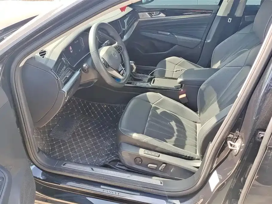 Volkswagen Passat — фото 9