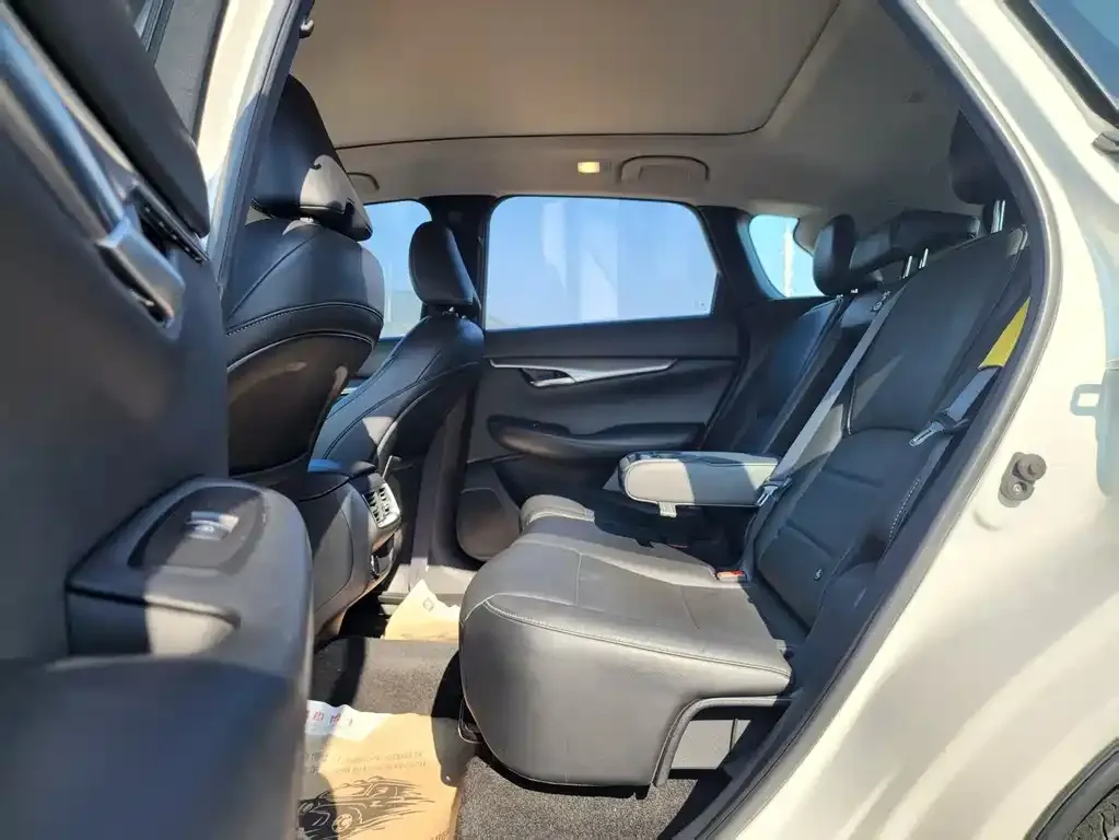 Infiniti QX50 2021 из CN, фото 2