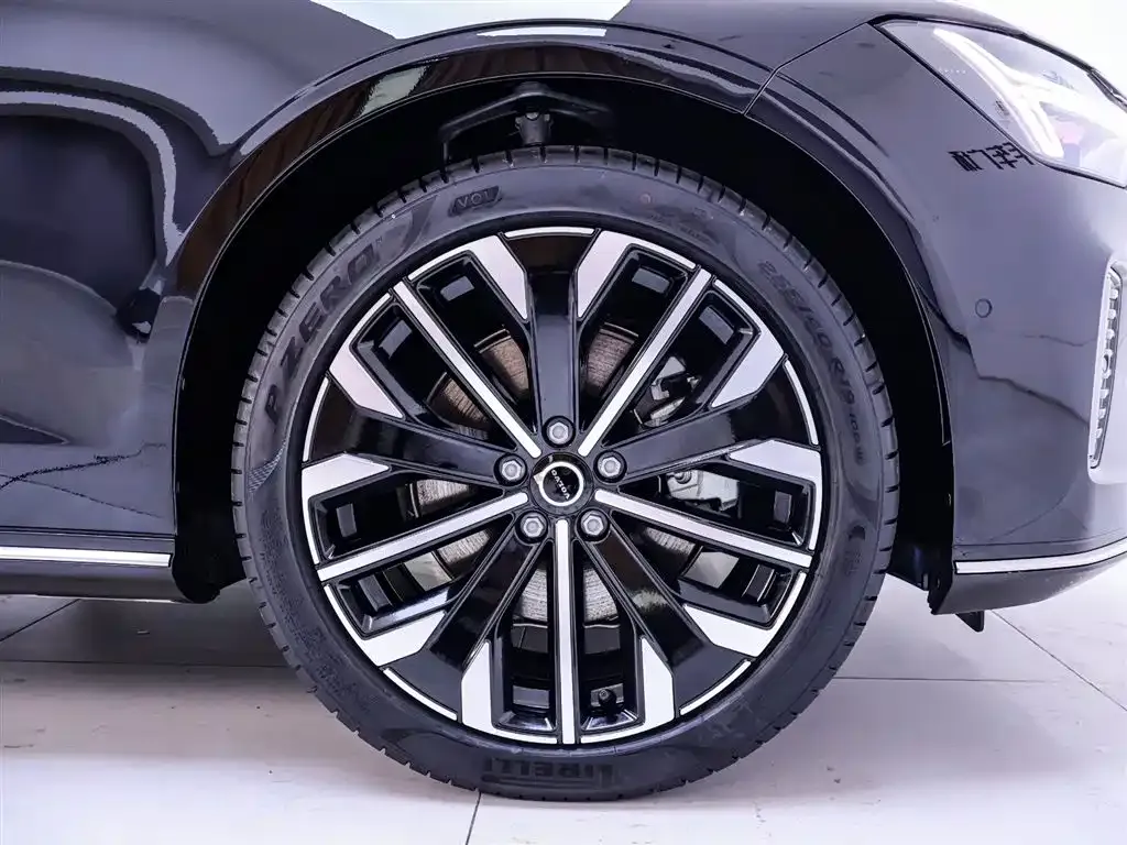 Volvo S90 — фото 10