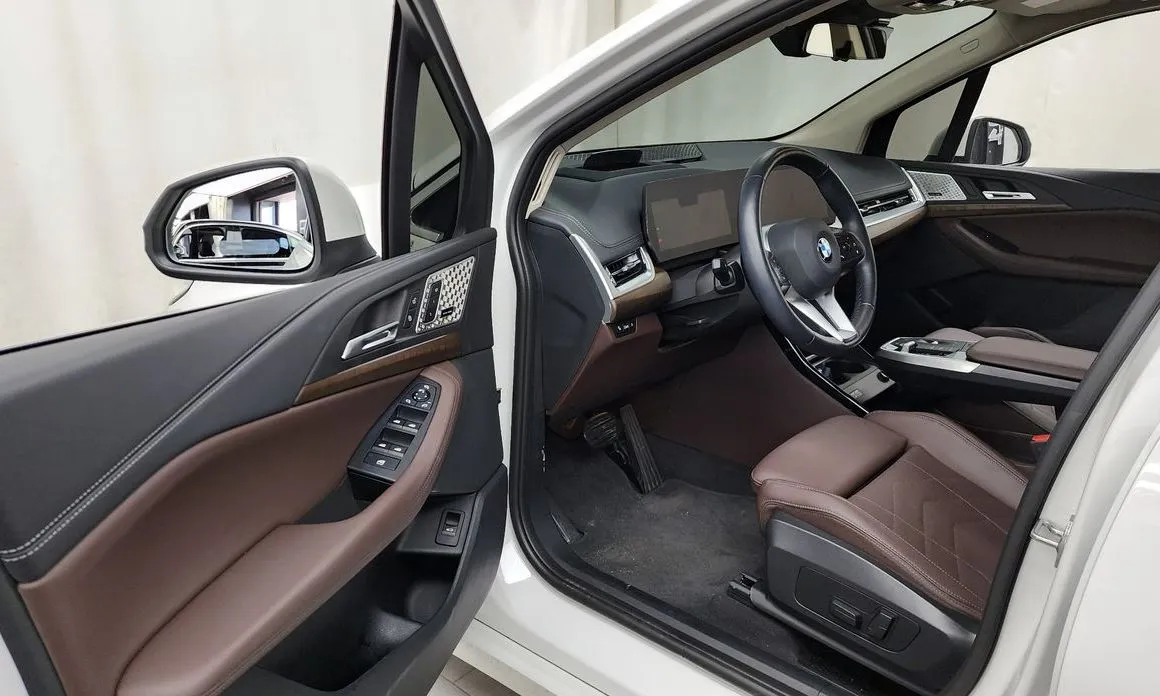 BMW 2-Series 2024 из KR, фото 8