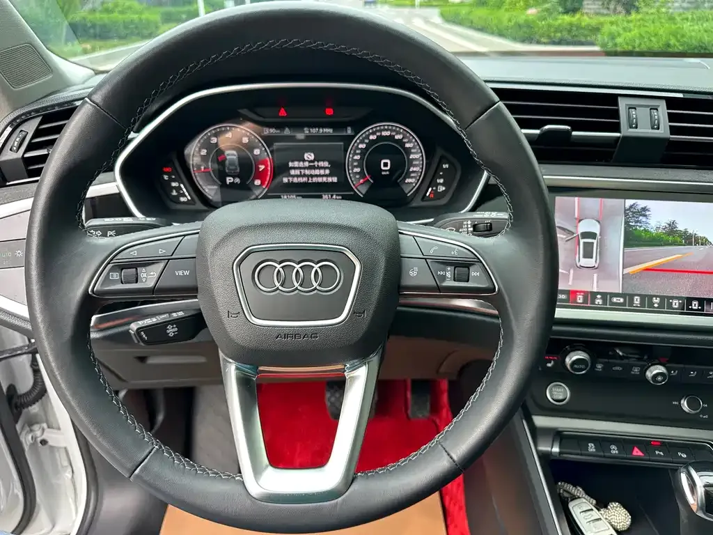 Audi Q3 — фото 5
