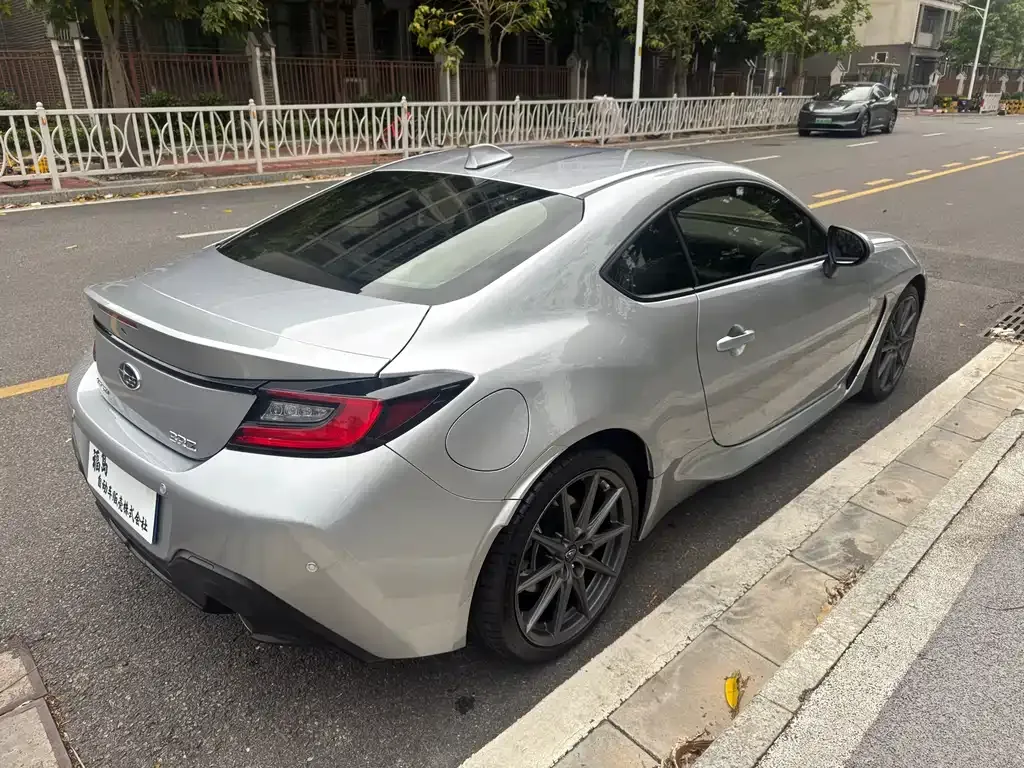 Subaru BRZ — фото 8
