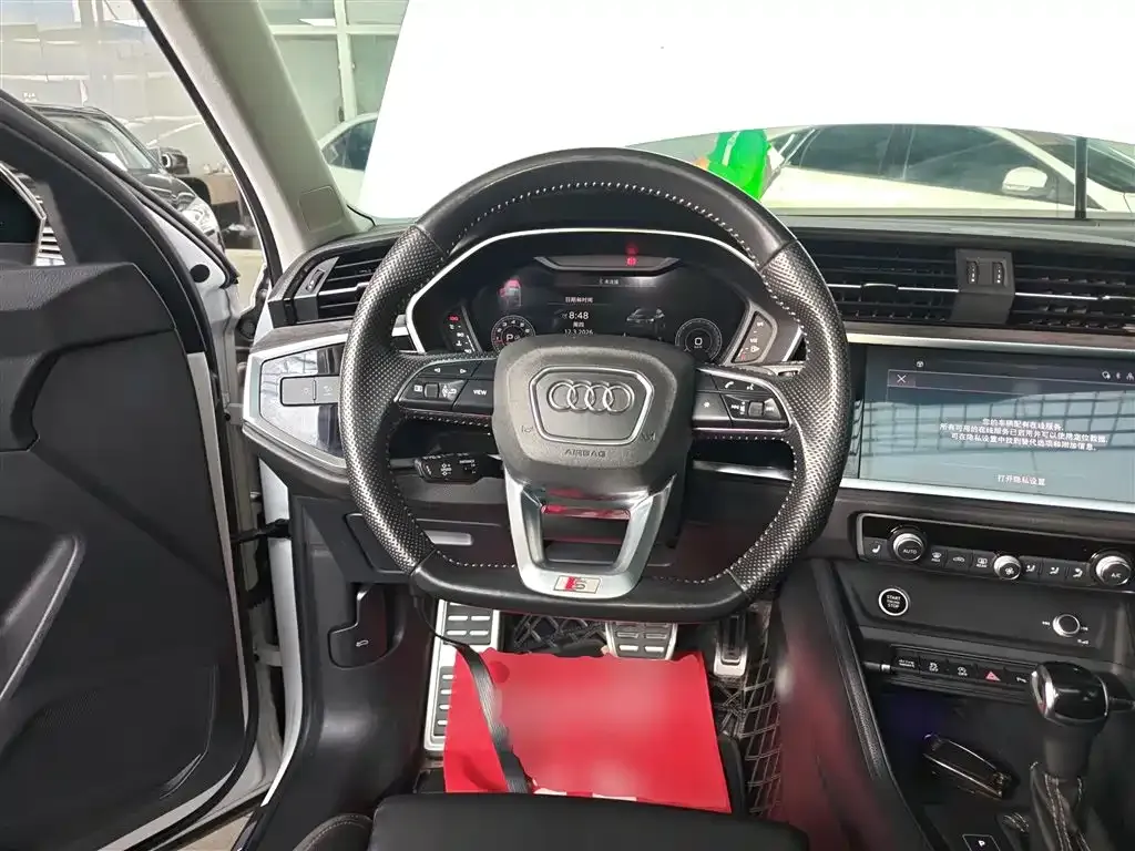 Audi Q3 Sportback — фото 4
