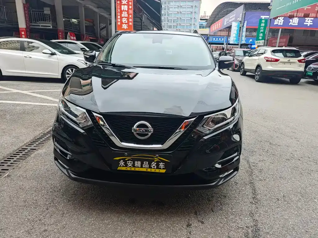 Nissan Qashqai — фото 8