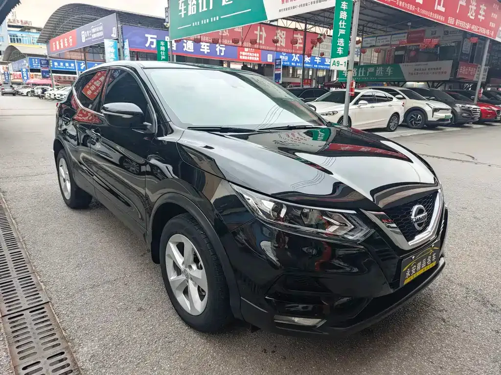 Nissan Qashqai — фото 7