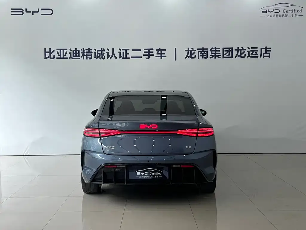 BYD Seal — фото 2