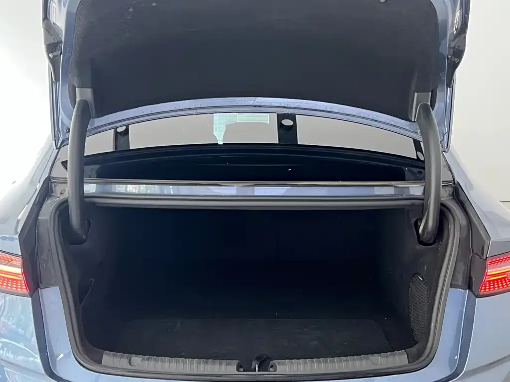 BYD Seal — фото 9