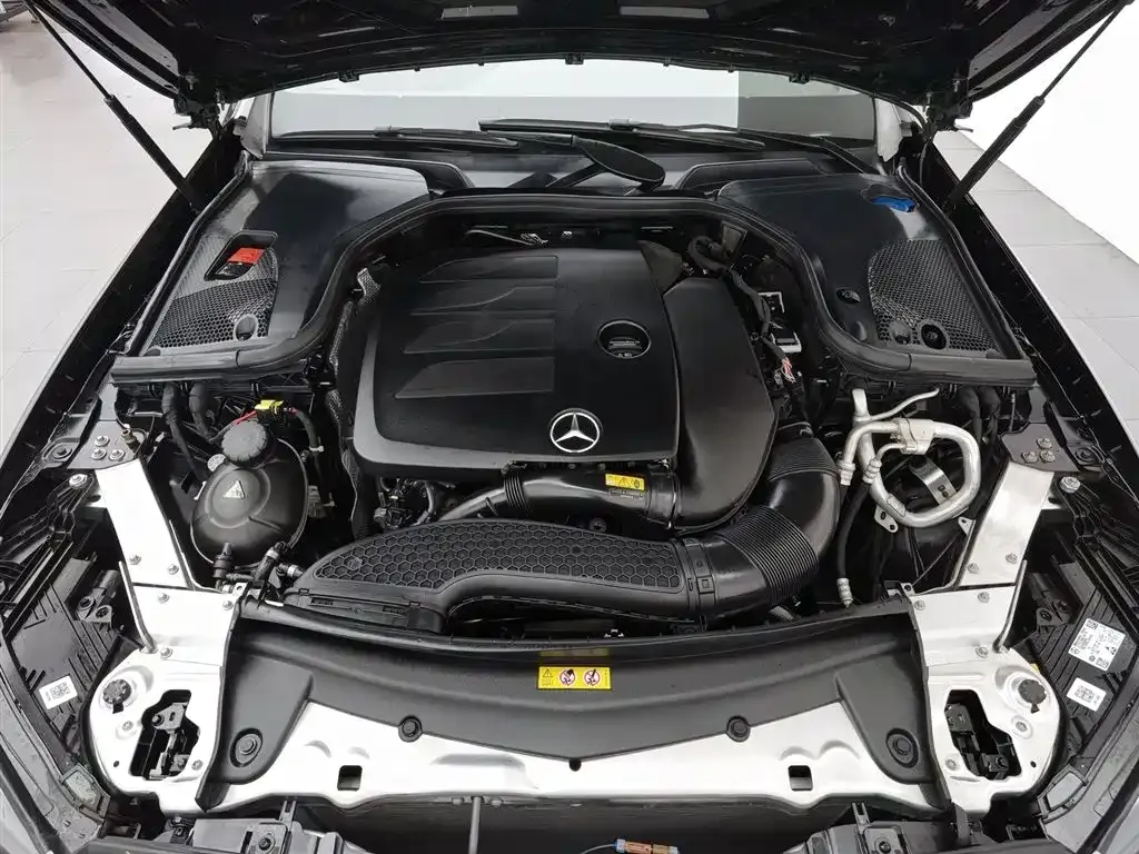 Mercedes-Benz E-Class — фото 10