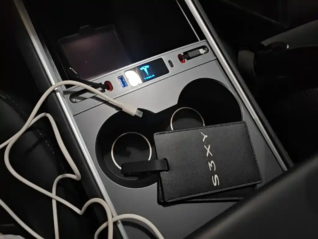 Tesla Model 3 — фото 2