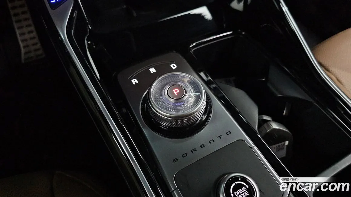 Kia Sorento — фото 7