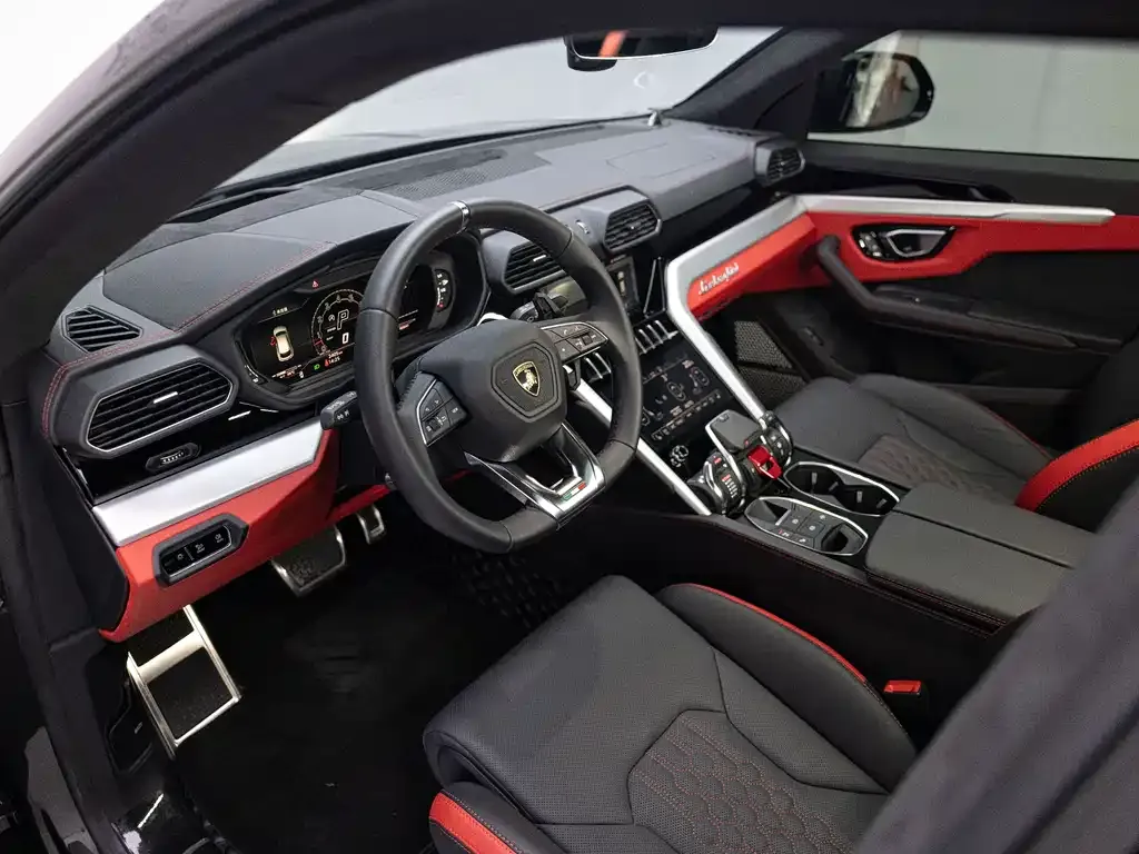 Lamborghini Urus — фото 5