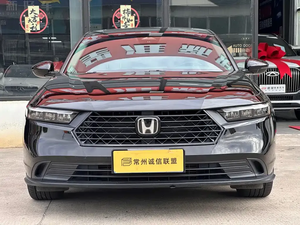 Honda Accord — фото 8