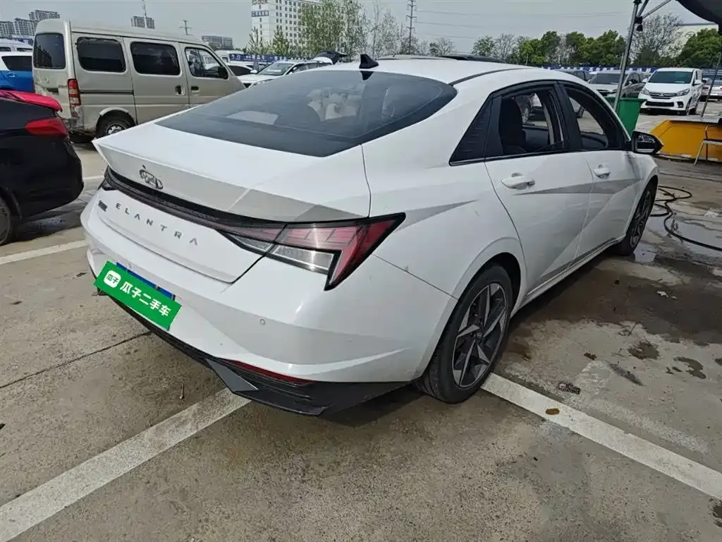 Hyundai Elantra 2022 из CN, фото 3