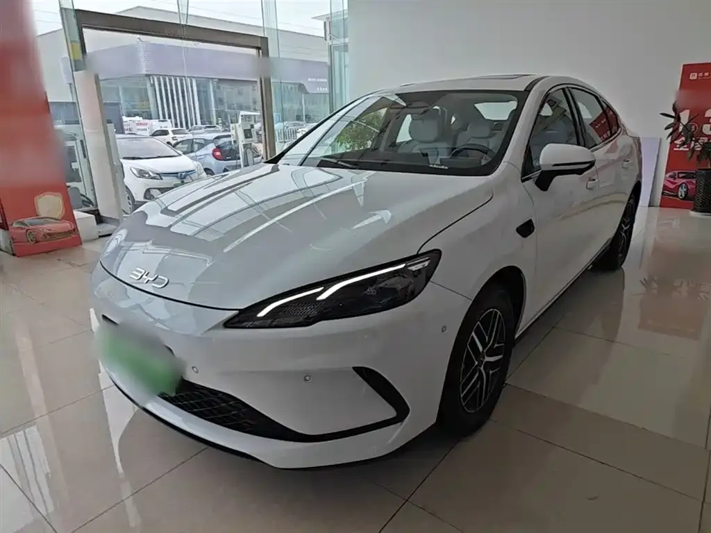 BYD Seal 05 DM-i — фото 3