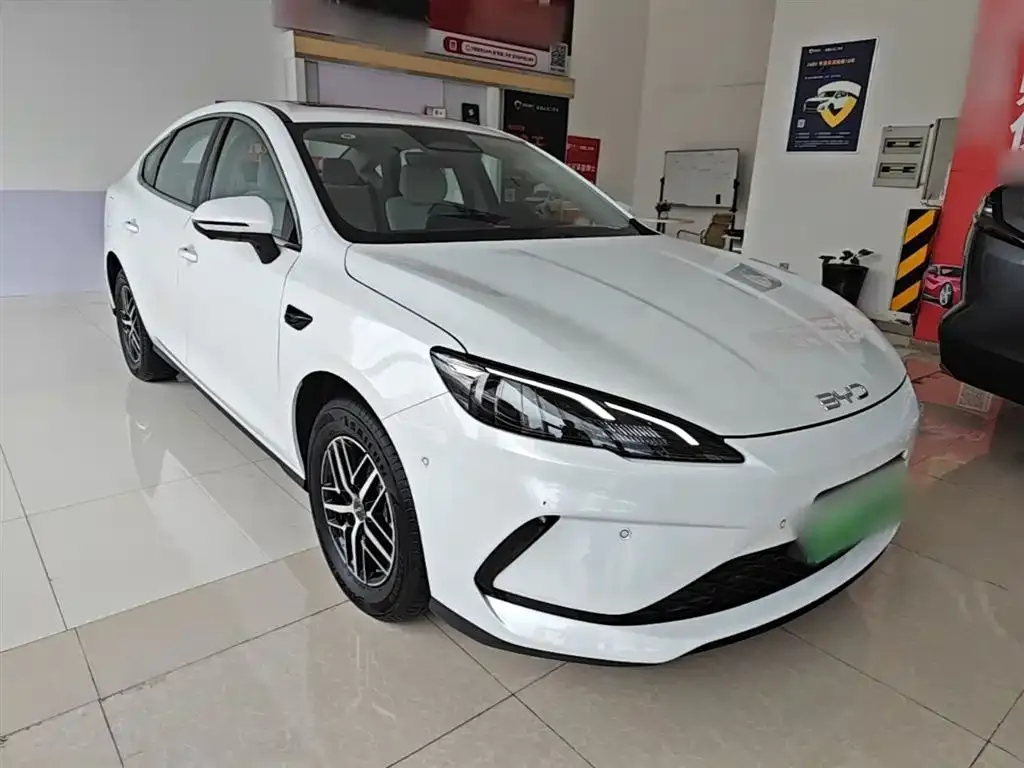 BYD Seal 05 DM-i — фото 4