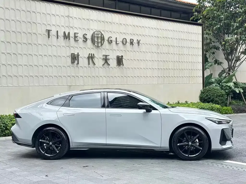 Changan UNI-V 2024 из CN, фото 4