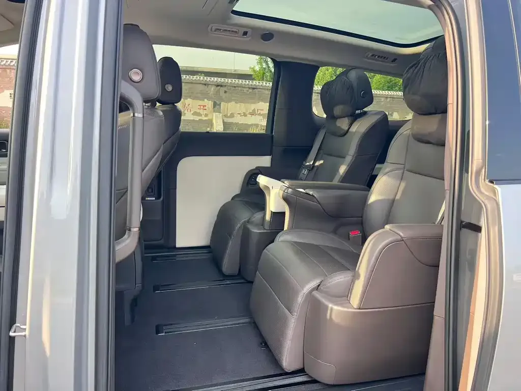 Li Auto MEGA 2024 из CN, фото 4
