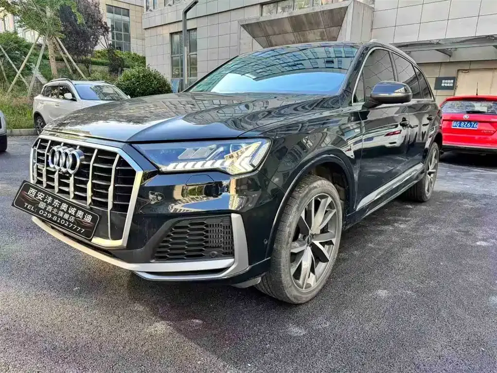Audi Q7 — фото 7