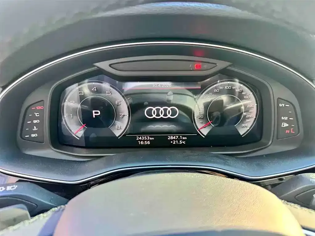Audi Q7 — фото 2